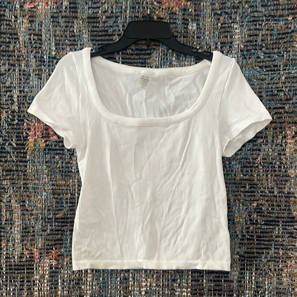 Aritzia White Ribbed Women's Top